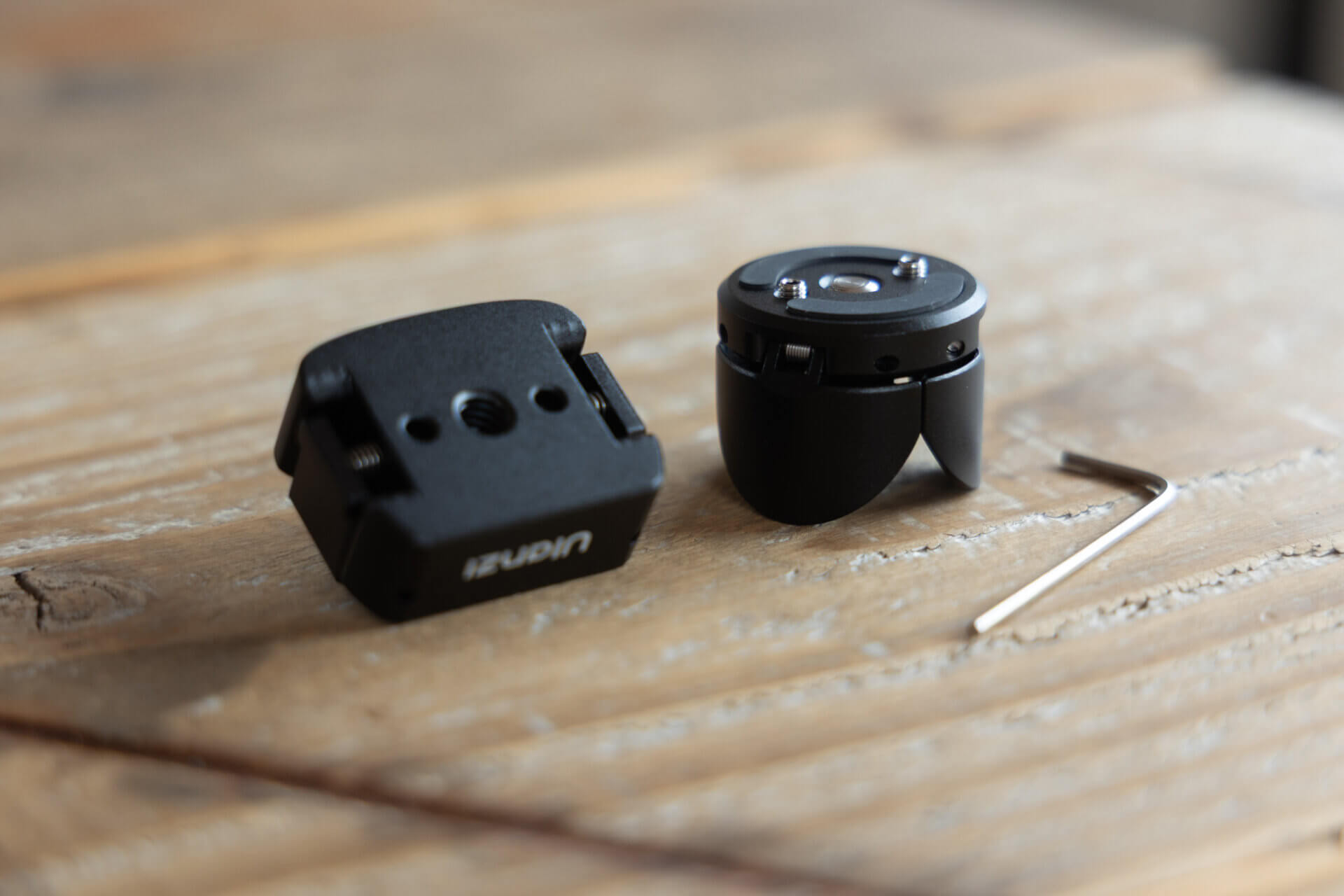 Djipocket3 ulanzi ministand 11.