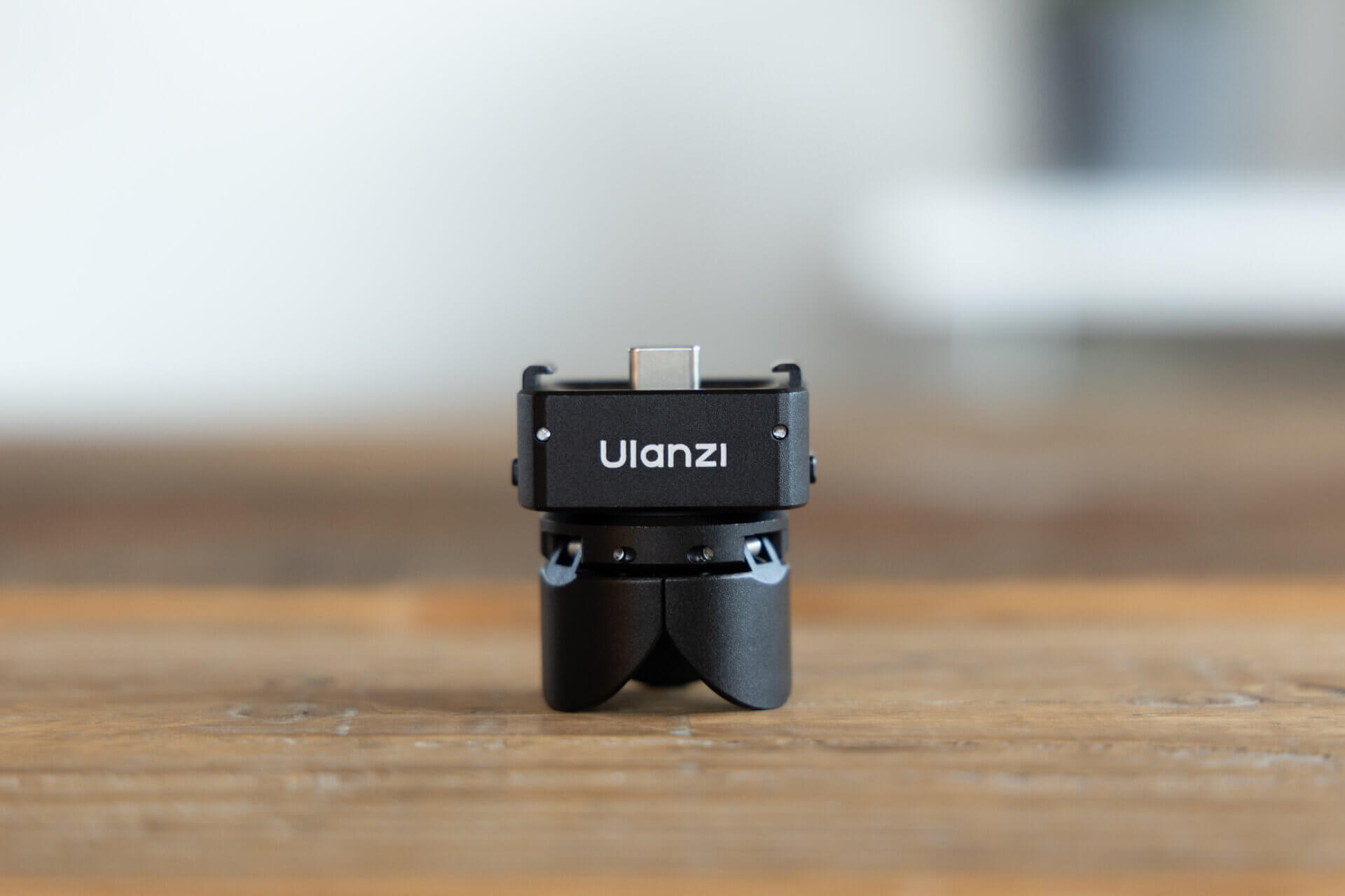 Djipocket3 ulanzi ministand 12.