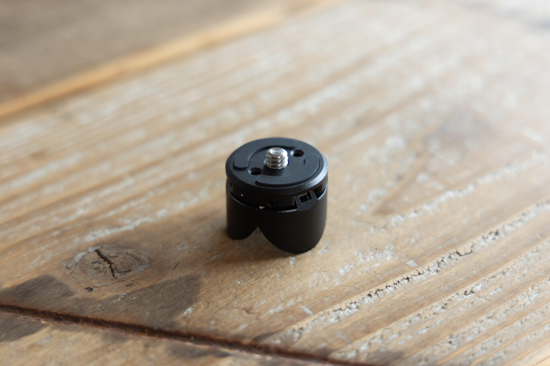 Djipocket3 ulanzi ministand 5.
