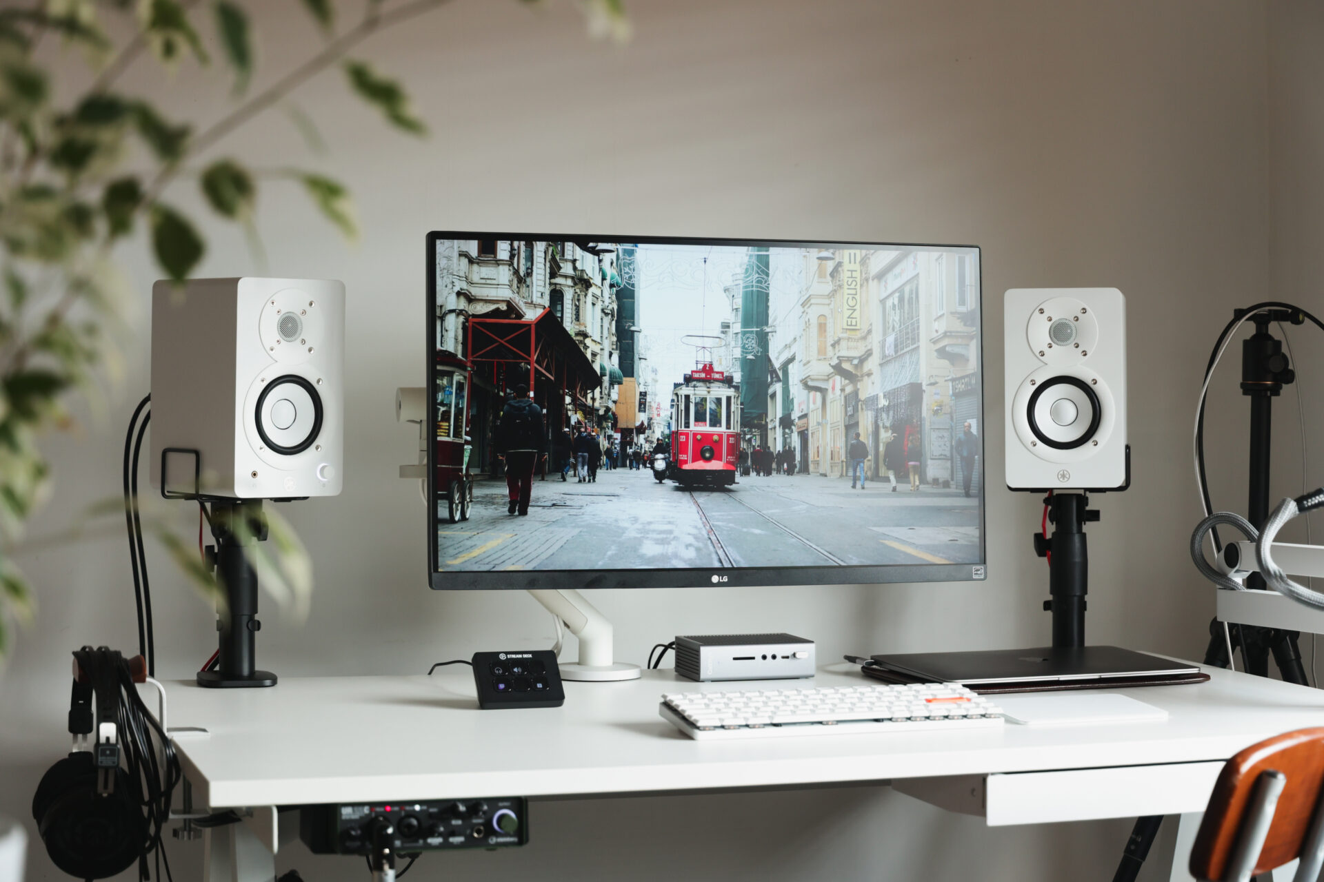 Sanwa speakerstand 1.