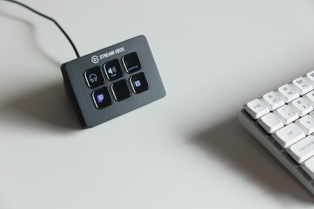 deskgadget-2.jpeg Deskgadget 2.