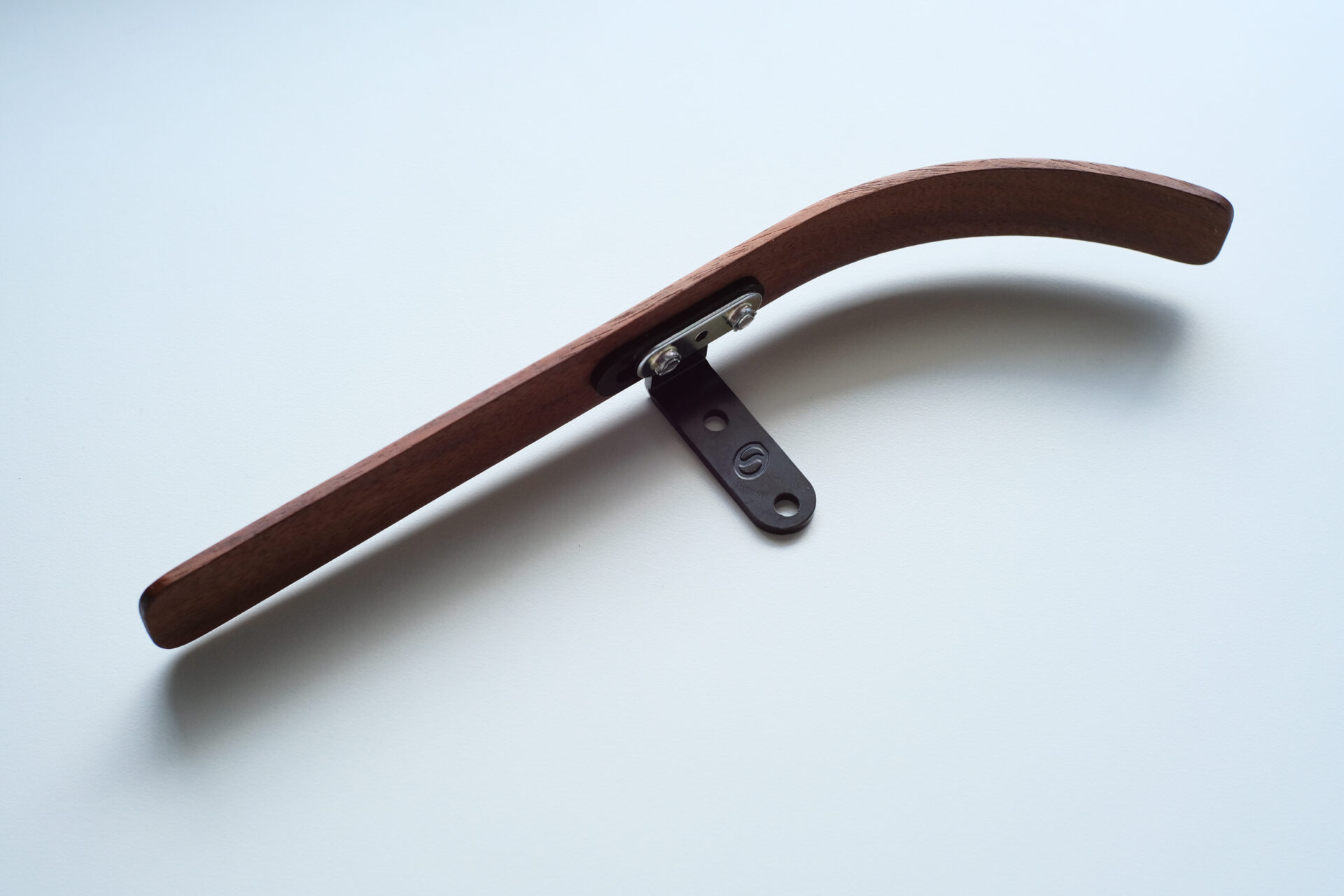 Showaind walnut chainguard 7.