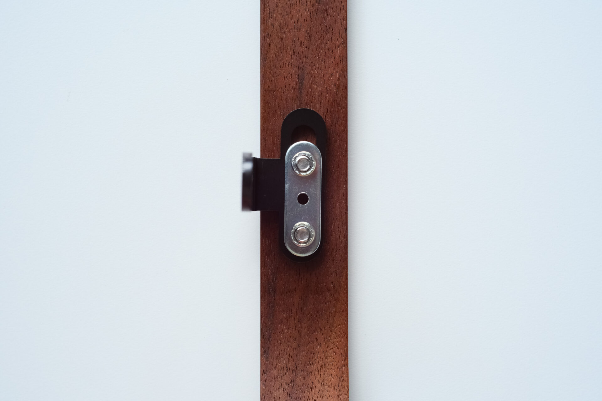 Showaind walnut chainguard 8.